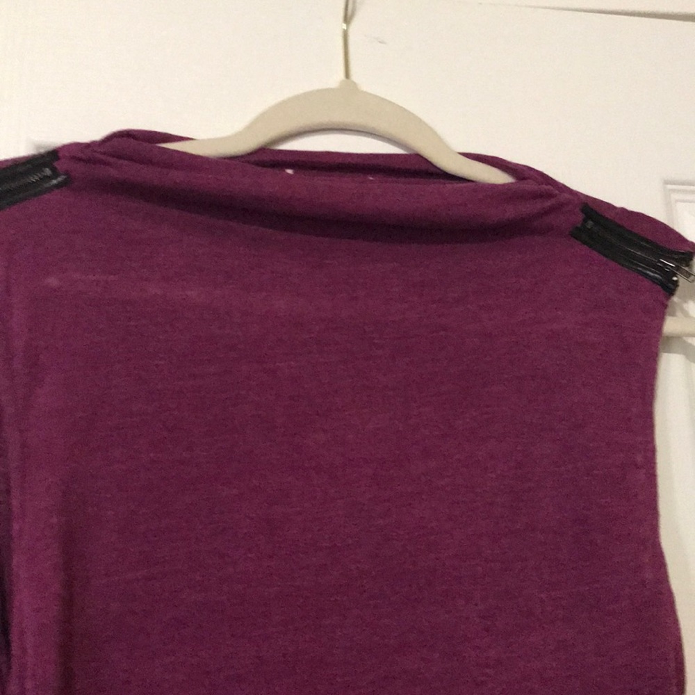 Tank top - Picture 2 of 3